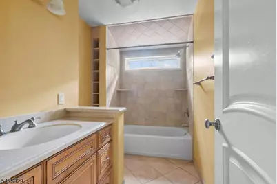 62 S Cherry Rd, Jefferson Township, NJ 07849 - Photo 16