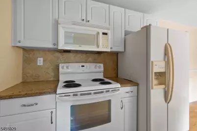 62 S Cherry Rd, Jefferson Township, NJ 07849 - Photo 12