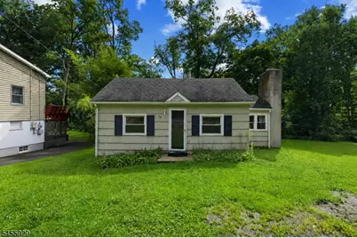 62 S Cherry Rd, Jefferson Township, NJ 07849 - Photo 1