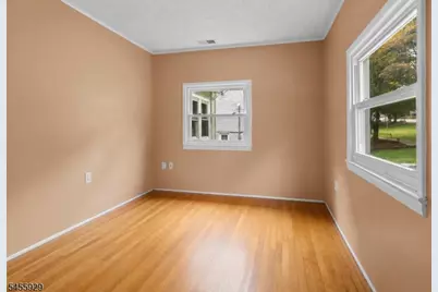 62 S Cherry Rd, Jefferson Township, NJ 07849 - Photo 6