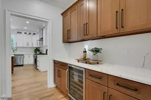 21 Kuntz Ave, Berkeley Heights Township, NJ 07922 - Photo 6