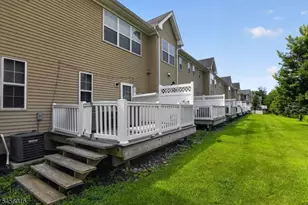 64 Andrews Way, Piscataway Township, NJ 08854 - Photo 8