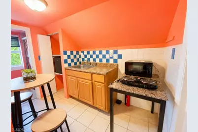 284 Hunterdon St #3, Newark, NJ 07103 - Photo 10