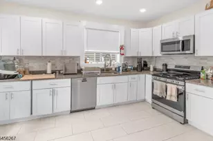 233 S Clinton St, East Orange, NJ 07018 - Photo 10