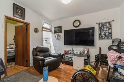 25 Greenville Ave, Jersey City, NJ 07305 - Photo 6