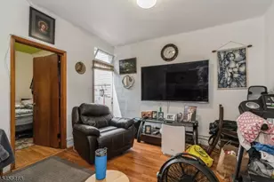 25 Greenville Ave, Jersey City, NJ 07305 - Photo 6