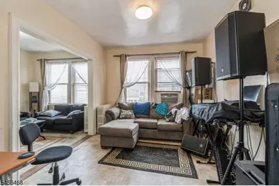 25 Greenville Ave, Jersey City, NJ 07305 - Photo 4