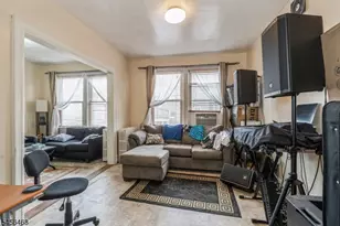 25 Greenville Ave, Jersey City, NJ 07305 - Photo 4