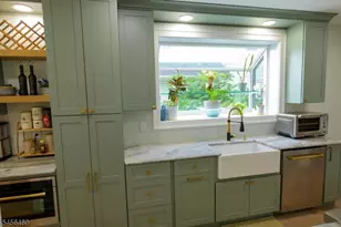 1038 Coolidge Ave, Union Township, NJ 07083 - Photo 24