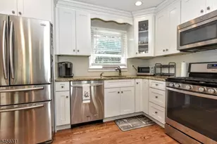 30 Center St, Butler, NJ 07405 - Photo 10