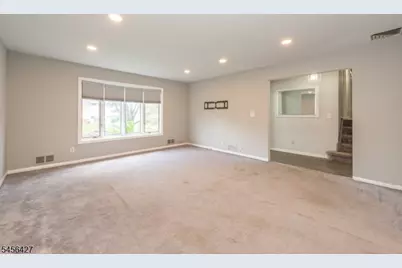 23 Urma Pl, Bloomfield, NJ 07003 - Photo 4
