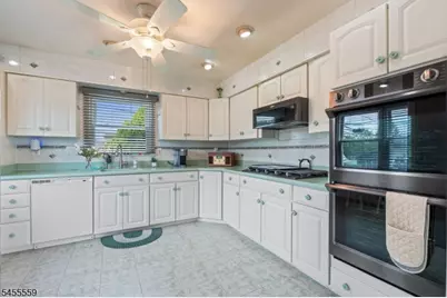 159 Matilda Ave, Franklin Township, NJ 08873 - Photo 4