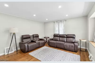 827 Pine St, Roselle Park, NJ 07204 - Photo 6