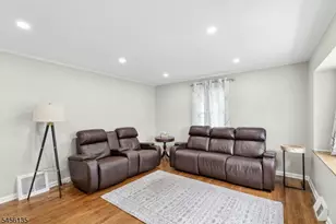 827 Pine St, Roselle Park, NJ 07204 - Photo 6