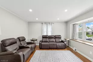 827 Pine St, Roselle Park, NJ 07204 - Photo 4