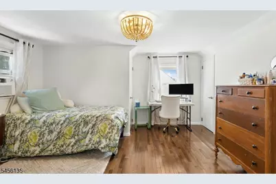 827 Pine St, Roselle Park, NJ 07204 - Photo 14