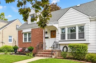 827 Pine St, Roselle Park, NJ 07204 - Photo 2