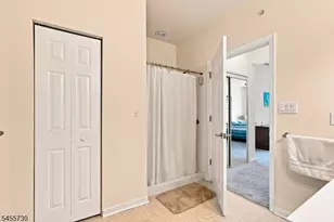 4 Waterman Ln, Hillsborough Township, NJ 08844 - Photo 14