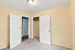 64 Fabyan Pl, Newark, NJ 07108 - Photo 12