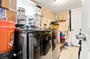 64 Fabyan Pl, Newark, NJ 07108 - Photo 20