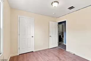 64 Fabyan Pl, Newark, NJ 07108 - Photo 10