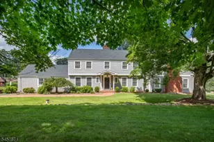 5 Scarlet Oak Rd, Tewksbury Township, NJ 07830 - Photo 2