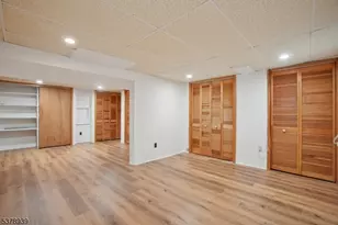 15 Mansfield Ct, Livingston, NJ 07039 - Photo 18