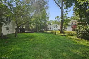 15 Mansfield Ct, Livingston, NJ 07039 - Photo 26