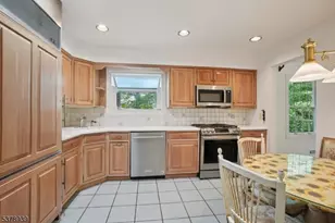 15 Mansfield Ct, Livingston, NJ 07039 - Photo 10