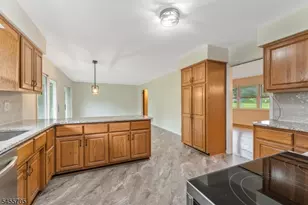 102 Old Farm Rd, Readington, NJ 08889 - Photo 10