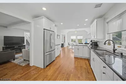 6 Landing Trl, Denville, NJ 07834 - Photo 12