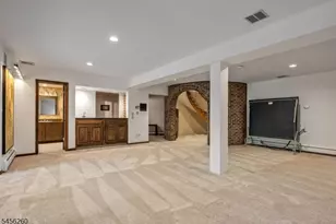 100 Cheyenne Way, Wayne, NJ 07470 - Photo 34