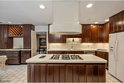 100 Cheyenne Way, Wayne, NJ 07470 - Photo 16