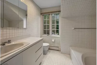 100 Cheyenne Way, Wayne, NJ 07470 - Photo 28