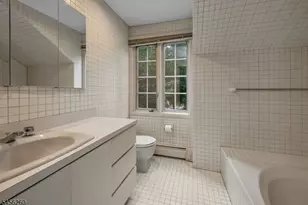 100 Cheyenne Way, Wayne, NJ 07470 - Photo 28