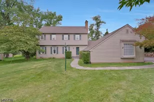 11 Amherst Ct, Clinton Township, NJ 08801 - Photo 2