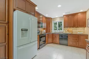 11 Amherst Ct, Clinton Township, NJ 08801 - Photo 8