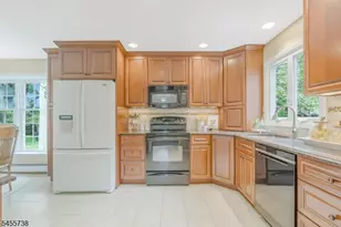 11 Amherst Ct, Clinton Township, NJ 08801 - Photo 10