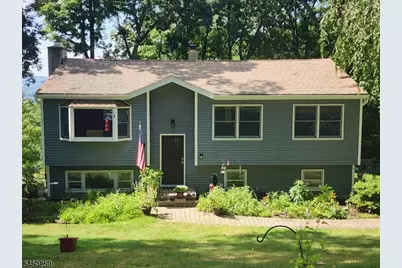 11 Hillsdale Dr, Vernon, NJ 07461 - Photo 2