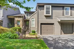 46E Haverhill Ct, Montgomery Township, NJ 08540 - Photo 2