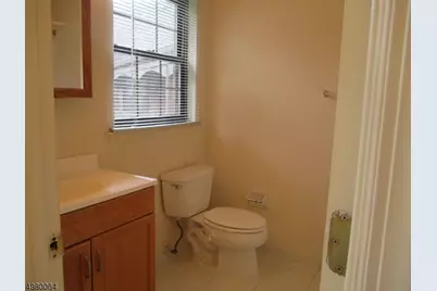 181 Long Hill Rd    9- #4, Little Falls Township, NJ 07424 - Photo 6
