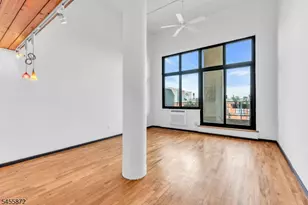 205 10th St, Jersey City, NJ 07302 - Photo 4