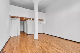 205 10th St, Jersey City, NJ 07302 - Photo 14
