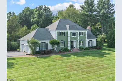 20 Stonebridge Rd, Union Township, NJ 08827 - Photo 1