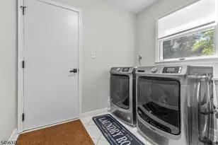 20 Stonebridge Rd, Union Township, NJ 08827 - Photo 16