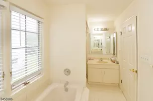 27 Tanager Ct, Wayne, NJ 07470 - Photo 16