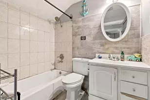 606 Britton St, Elizabeth, NJ 07202 - Photo 24