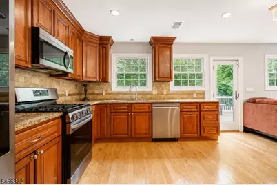 207 Stonehouse Rd, Bloomfield, NJ 07028 - Photo 4