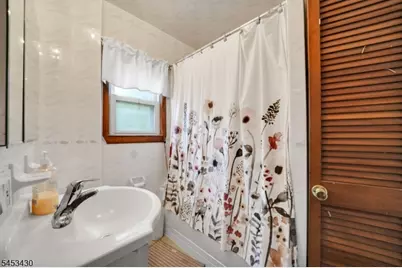 416 Roosevelt St, Roselle Park, NJ 07204 - Photo 10