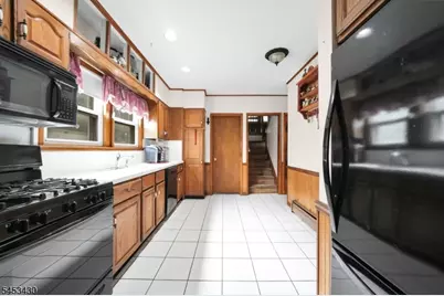 416 Roosevelt St, Roselle Park, NJ 07204 - Photo 8